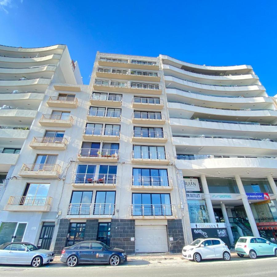 F2 - Lovely Two Bedrooms Flat Sea View, St Julians St. Julian's